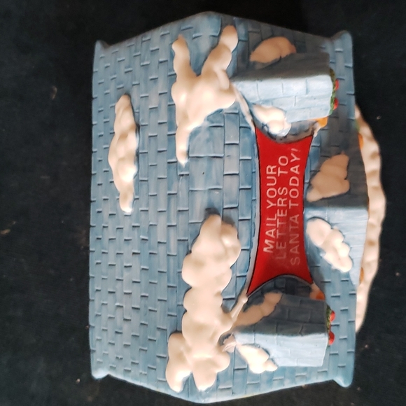 Vintage Ceramic Christmas post office building by figi's from 1998 - Picture 3 of 7